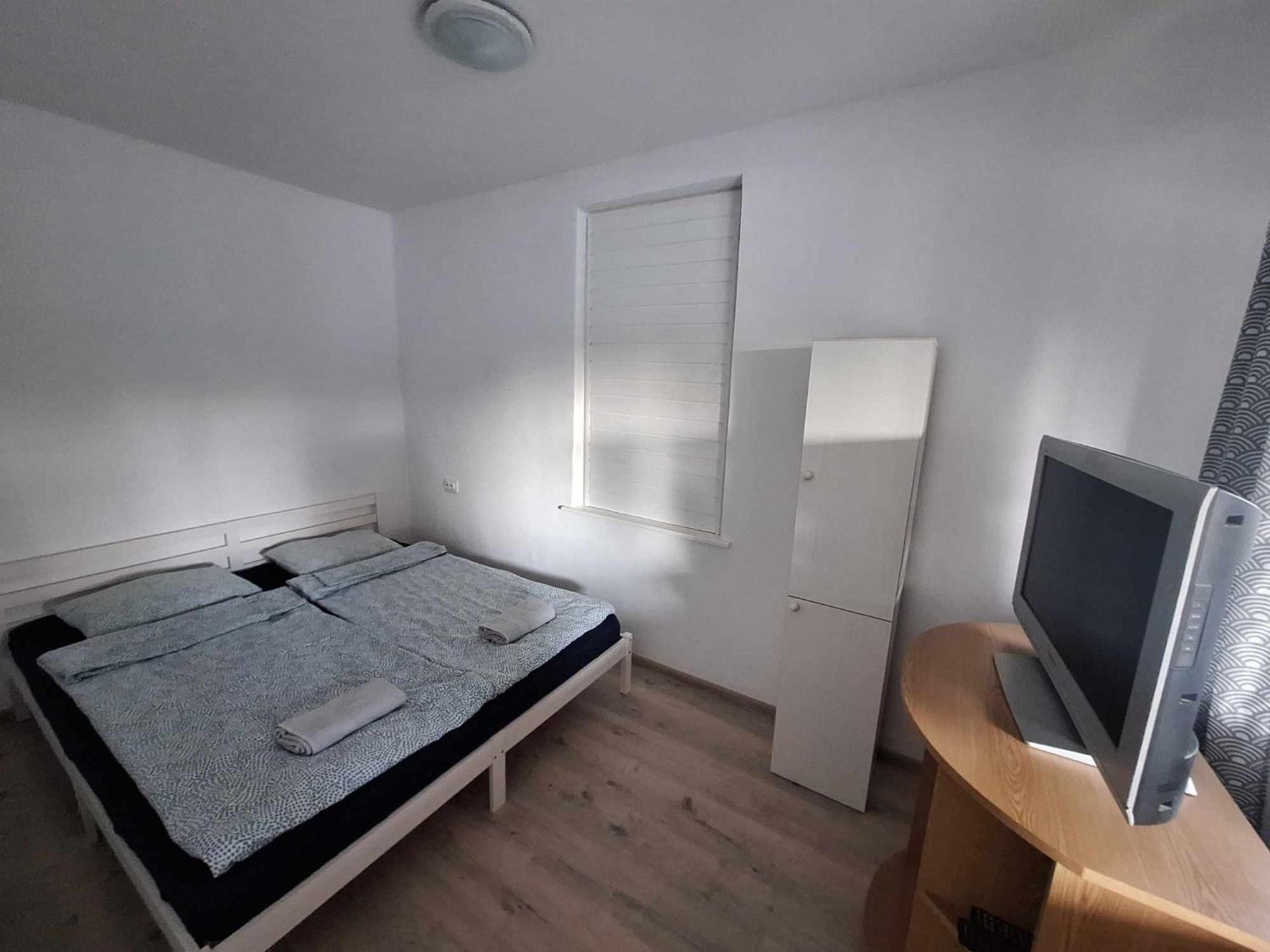 Sarga311 Ueduelohaz Szeged Villa Exteriör bild